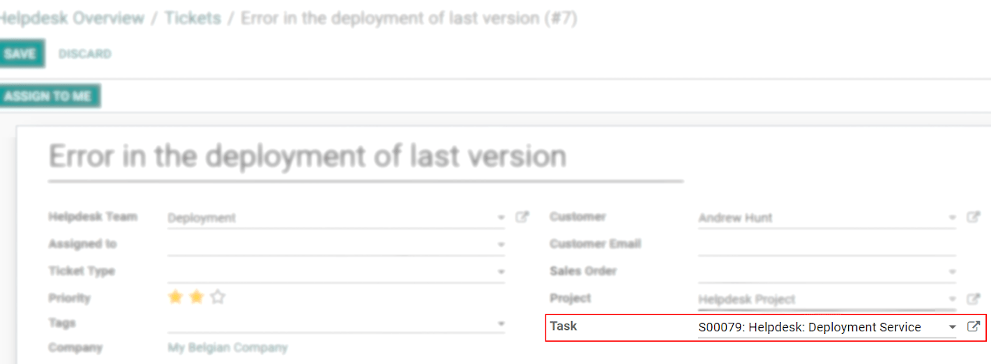 View of a helpdesk ticket emphasizing the field task in Odoo Helpdesk